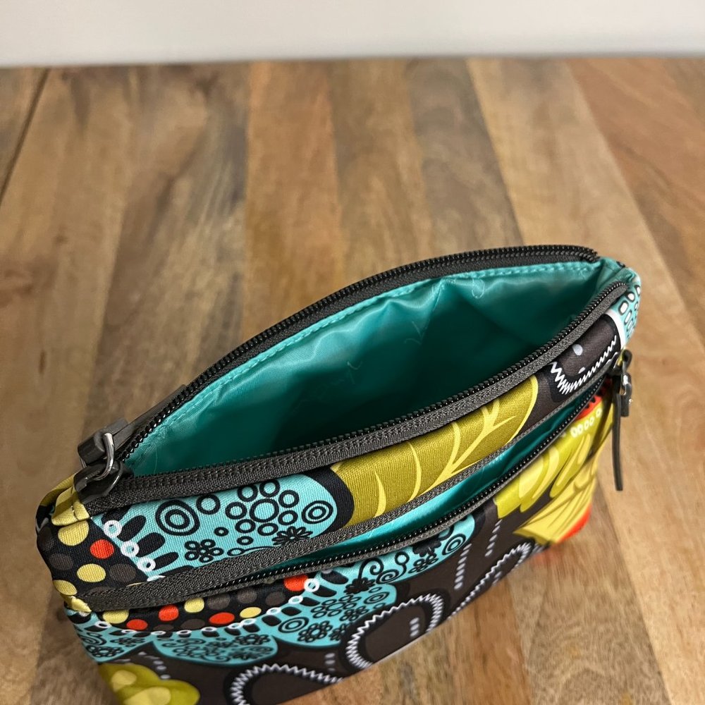 Vera Bradley Flower Shower makeup bag - Picture 4 of 4